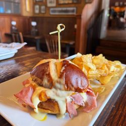 Bulls Head Public House - Ham & Brie