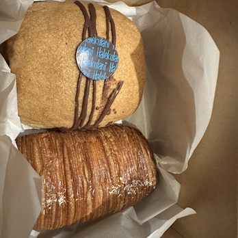 Halekulani Bakery - salted caramel croissant and passiofruit mango cream croissant - Bakeries Near Me - Honolulu, Hawaii Halekulani Bakery - salted caramel croissant and passiofruit mango cream croissant - Bakeries Near Me - Honolulu, Hawaii
