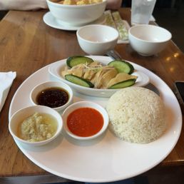 Hainan chicken rice