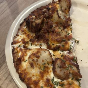 Chet & Matt's Pizza - Redskin's Potato pizza - Pizza Near Me - Sandusky, Ohio
