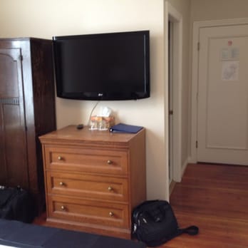 Victorian Hotel - Room 14 - Hotels Near Me - Vancouver, British Columbia Victorian Hotel - Room 14 - Hotels Near Me - Vancouver, British Columbia