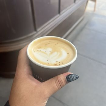 Mandarin Coffee Stand - Gui Hua Latte - Coffee & Tea Near Me - Pasadena, California