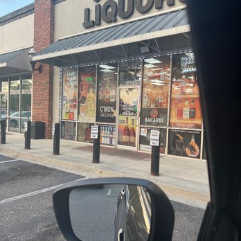 Oceanway Pub - a view from a car window - Beer, Wine & Spirits Near Me - Jacksonville, Florida Oceanway Pub - a view from a car window - Beer, Wine & Spirits Near Me - Jacksonville, Florida