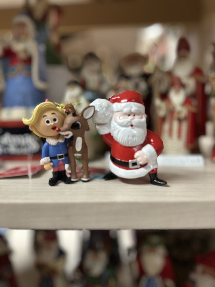 CHRISTMAS SHOP Updated October 2024 42 Photos 383 Salmon Brook St, Granby, Connecticut