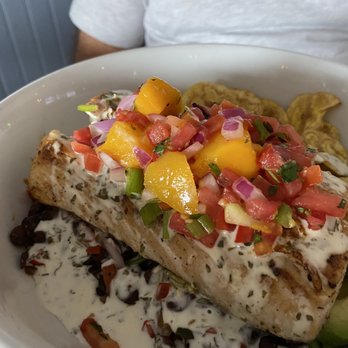 Bunky's Raw Bar & Grill - Mahi - Mahi - Sports Bars Near Me - Indialantic, Florida