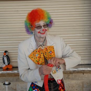 Magic for Fun - Silks the Clown - Clowns Near Me - Live Oak, Texas Magic for Fun - Silks the Clown - Clowns Near Me - Live Oak, Texas