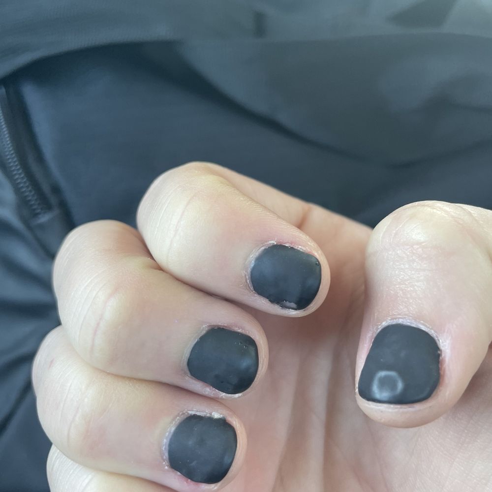 Luxe Nail Bar - Chipped and lumpy gel - Nail Salons Near Me - Tulsa, Oklahoma Luxe Nail Bar - Chipped and lumpy gel - Nail Salons Near Me - Tulsa, Oklahoma