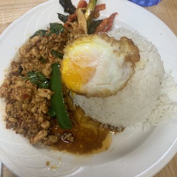 Bangkok Thai Deli - 20B. Stir Fried Basil with Steamed Rice Combo - Delis Near Me - Saint Paul, Minnesota