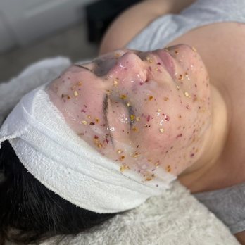 Lisa Christine Beauty - Skin Care Near Me Lisa Christine Beauty - Skin Care Near Me