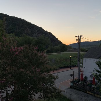 Stonehouse B&B - Sunrise over Maryland Heights and the Potomac & Shenandoah Rivers. - Bed & Breakfast Near Me - Harpers Ferry, West Virginia Stonehouse B&B - Sunrise over Maryland Heights and the Potomac & Shenandoah Rivers. - Bed & Breakfast Near Me - Harpers Ferry, West Virginia