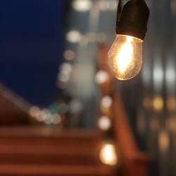 The Independent Caveau NOLA - Outdoor lighting is adorable