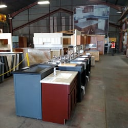 Granite Outlet - Lotsa options!