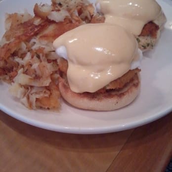 Cafe M - Crab Cakes Benedict - Breakfast & Brunch Near Me - Berkeley, California