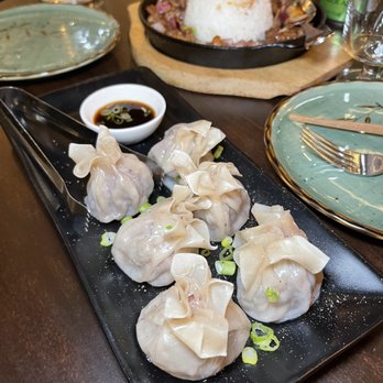 Jiang's Kitchen - Beef Steamed Shumai (Lamb or Beef) - Chinese Near Me - New York, New York Jiang's Kitchen - Beef Steamed Shumai (Lamb or Beef) - Chinese Near Me - New York, New York