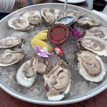 Lazy Days Restaurant - Fresh Oysters - Seafood Near Me - Islamorada, Florida