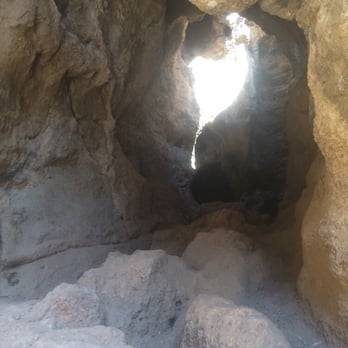 Cave of Munits - Hiking Near Me - West Hills, California Cave of Munits - Hiking Near Me - West Hills, California