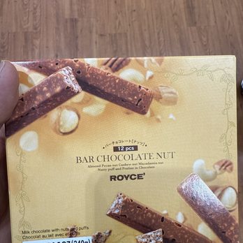 ROYCE' Chocolate - Bar chocolate nut - Candy Stores Near Me - Portland, Oregon ROYCE' Chocolate - Bar chocolate nut - Candy Stores Near Me - Portland, Oregon