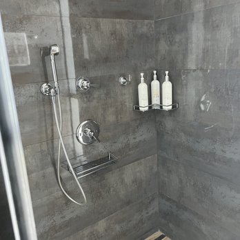 Kimpton Seafire Resort Plus Spa - Huge shower - Resorts Near Me - Grand Cayman, Virgin Islands Kimpton Seafire Resort Plus Spa - Huge shower - Resorts Near Me - Grand Cayman, Virgin Islands