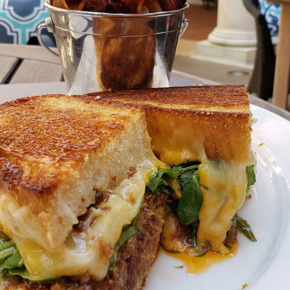 Glenmere Mansion - Shortrib Sandwich with Vegetable Chips. - Hotels Near Me - Chester, New York