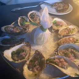 Dozen of oysters