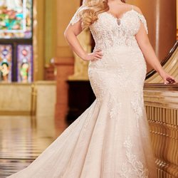 The Bridal Manor - Show your shape! This gown is gorgeous and is found at The Bridal Manor