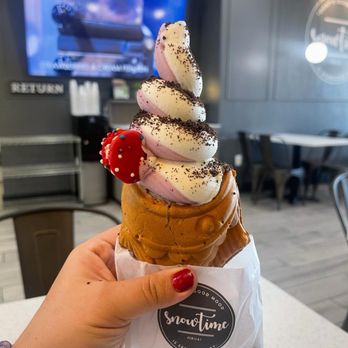 Snowtime - Vanilla/Strawberry Fish Cone with Macaron and Oreo Crumbles - Coffee & Tea Near Me - Phoenix, Arizona Snowtime - Vanilla/Strawberry Fish Cone with Macaron and Oreo Crumbles - Coffee & Tea Near Me - Phoenix, Arizona