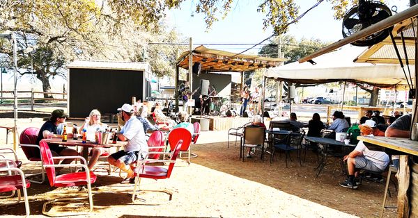 Willie's Joint BAR and GRILL by null