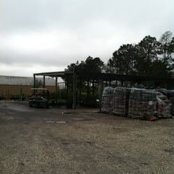 Double Oak Garden Center - Small garden center down the bayou, very knowledgable staff