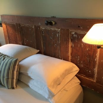 Hanford House - Love the mixture of modern and rustic. - Hotels Near Me - Sutter Creek, California