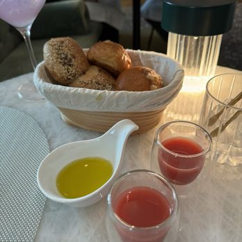Le Jardinier - The most delicious bread basket with gruyere rolls and a seeded baguette - French Near Me - Houston, Texas Le Jardinier - The most delicious bread basket with gruyere rolls and a seeded baguette - French Near Me - Houston, Texas