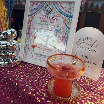 Colibri Mobile Bar - Bartenders Near Me - Northridge, California Colibri Mobile Bar - Bartenders Near Me - Northridge, California