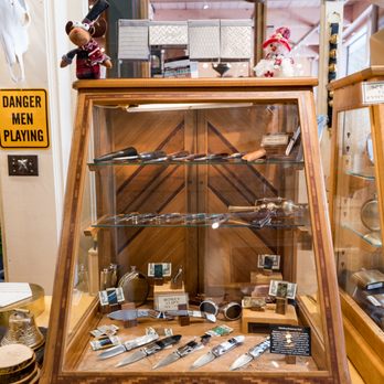 Nelson's - Accessories Near Me - Eureka Springs, Arkansas