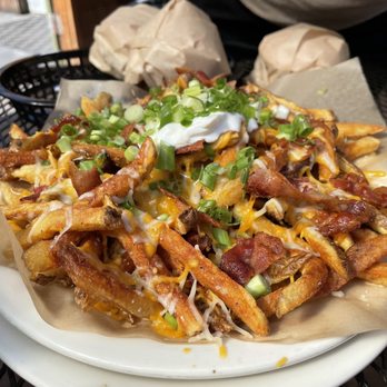 Loretta's Northwesterner - Dive Bars Near Me - Seattle, Washington