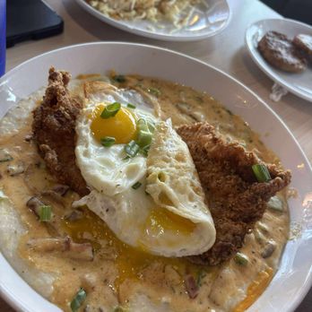 Honeybear Cafe - Catfish & Grits - Breakfast & Brunch Near Me - Chicago, Illinois