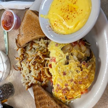 Haneys Cafe - Western Omelette - Cafes Near Me - Fort Myers, Florida