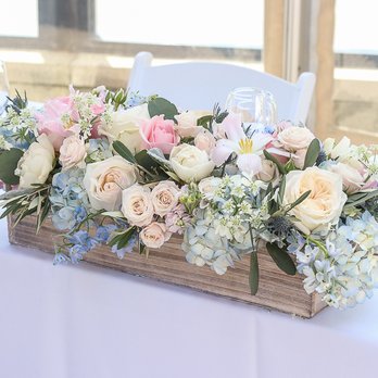 Dream Flowers - Our head table centerpiece - Florists Near Me - San Leandro, California Dream Flowers - Our head table centerpiece - Florists Near Me - San Leandro, California