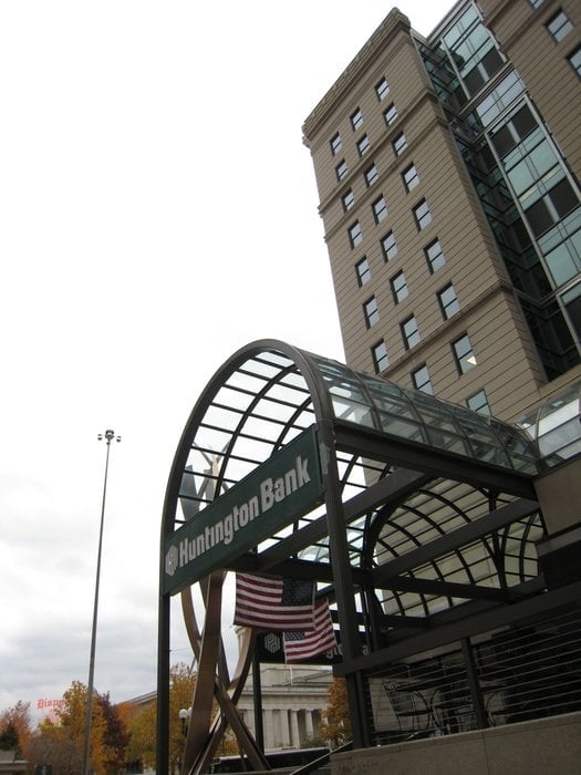 HUNTINGTON Updated September 2024 17 S High St, Columbus, Ohio