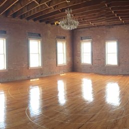 Beautiful, open wellness studio used for yoga upstairs. Beautiful, open wellness studio used for yoga upstairs.