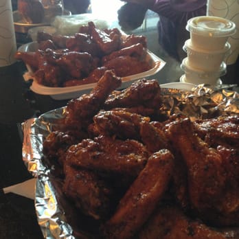 Franco's Pizza - Hot and BBQ wings plus grilled honey garlic wings - Pizza Near Me - Whitesboro, New York Franco's Pizza - Hot and BBQ wings plus grilled honey garlic wings - Pizza Near Me - Whitesboro, New York
