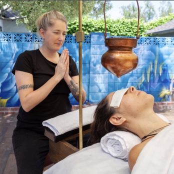 Ayurvedic Mobile Massage - Shirodhara Bliss Therapy - Massage Therapy Near Me