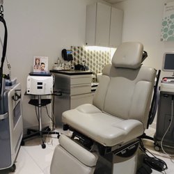 AC Aesthetics by Albert Canas MD - Laser/IPL treatment room