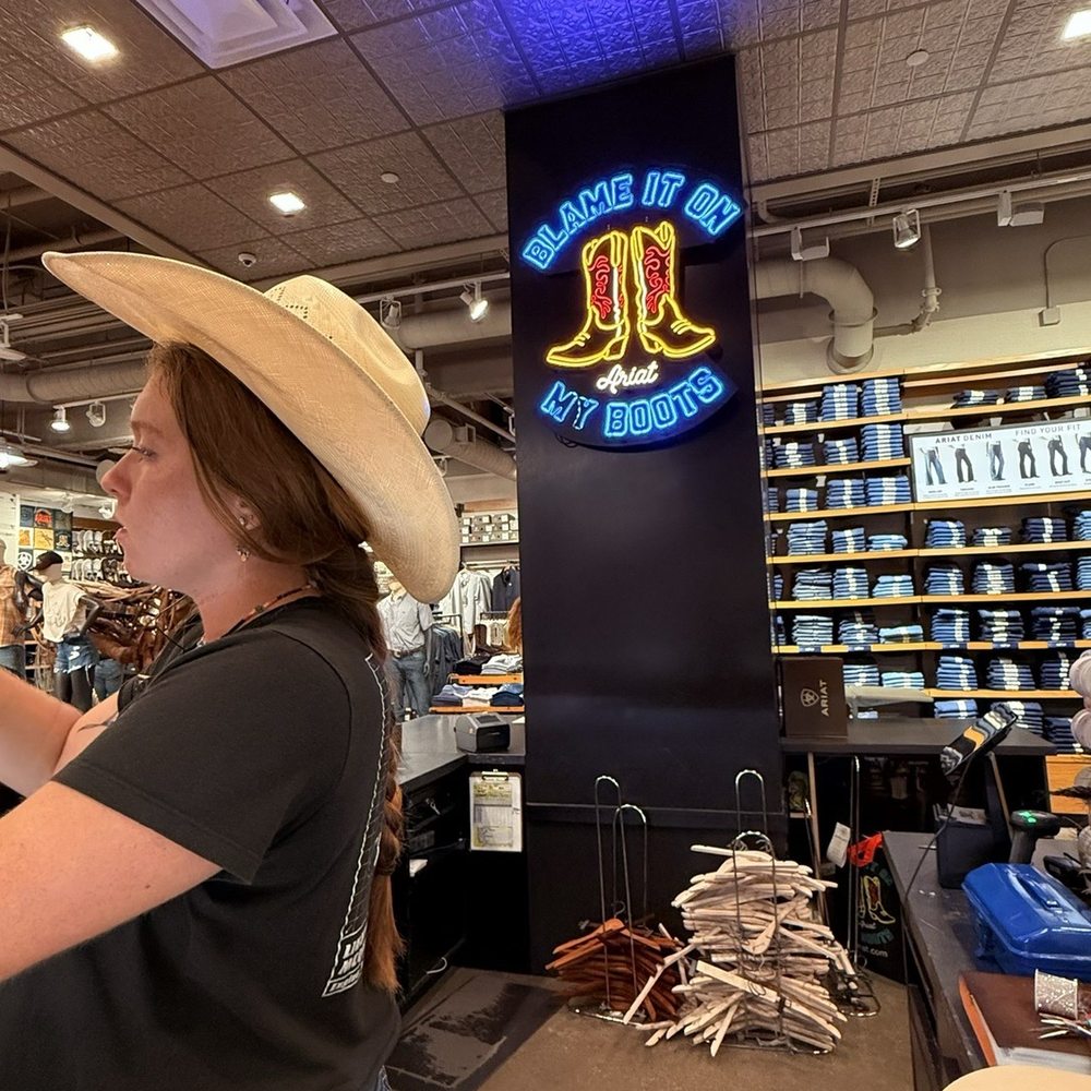 Ariat - Shoe Stores Near Me - Nashville, Tennessee