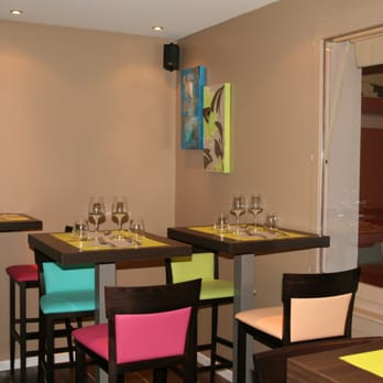 La Villa - Restaurants Near Me - Neyron, 01