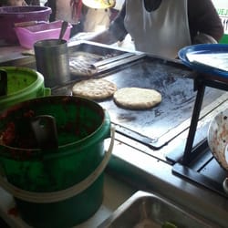 Tacos y Gorditas Metro Cuitláhuac