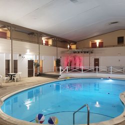 Yellowstone Pioneer Lodge - Indoor pool