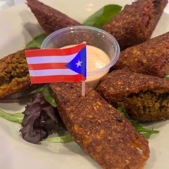 Made In Puerto Rico - Alcapurrias - Latin American Near Me - Orlando, Florida Made In Puerto Rico - Alcapurrias - Latin American Near Me - Orlando, Florida