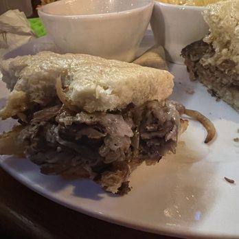 Wooden Nickel Pub & Eateries - French dip - American Near Me - Silverton, Oregon