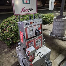 7-Eleven - Air Machine