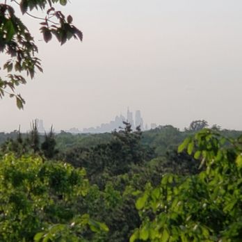 Blueberry Hill Trail - Philly skyline - Hiking Near Me - Gibbsboro, New Jersey