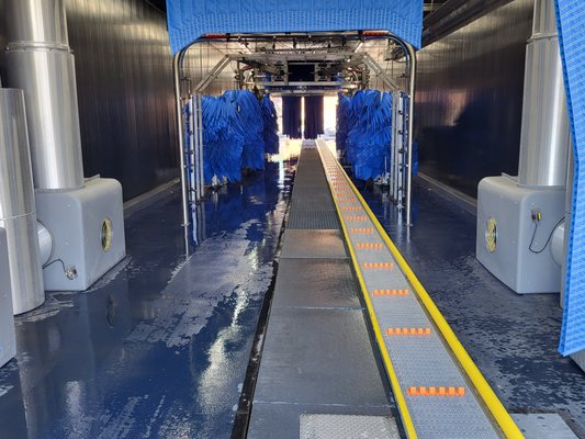 BIG SPLASH CAR WASH - Updated July 2025 - 14 Photos - 6995 Lexington Dr